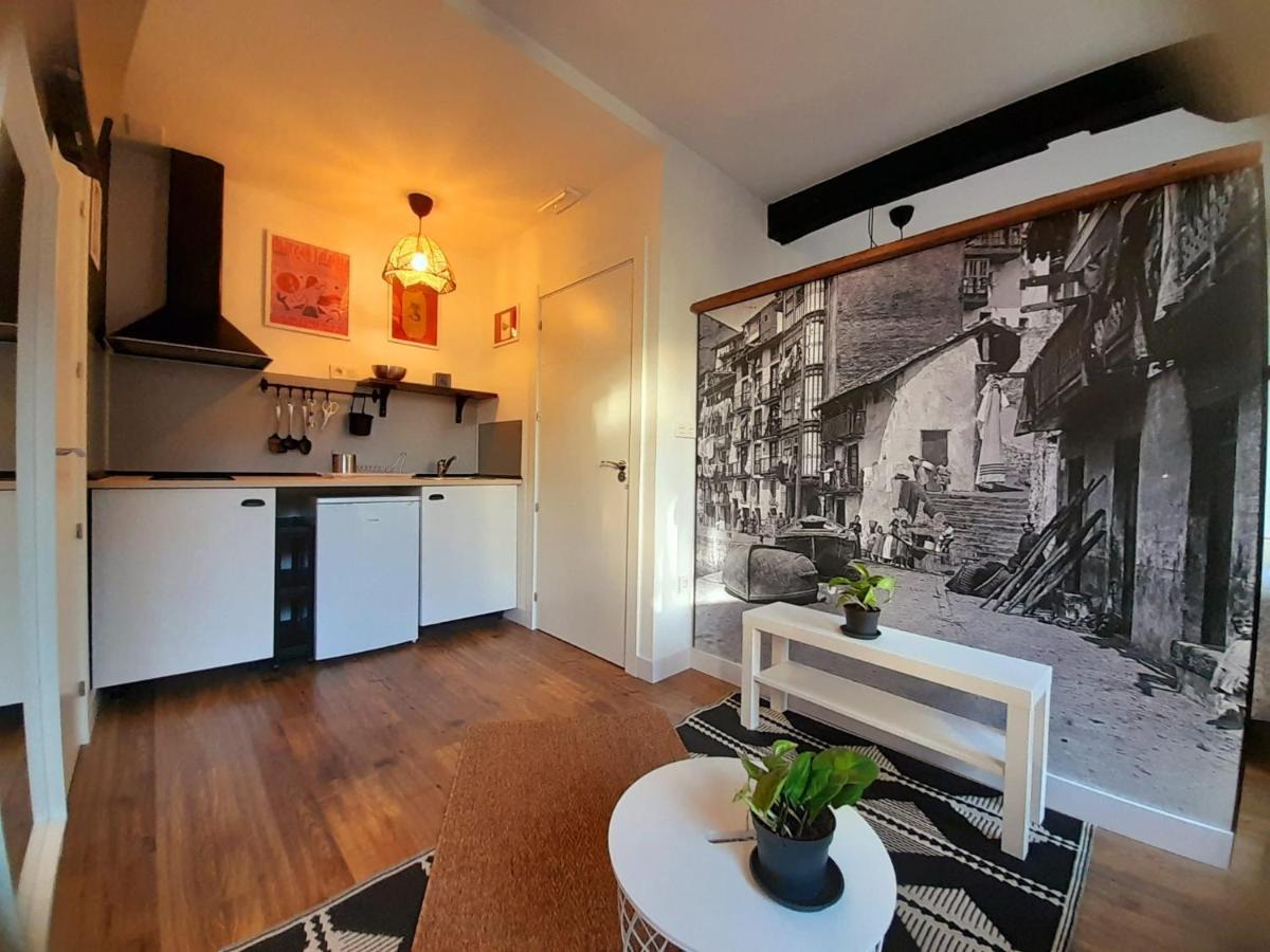 Andra Mari Apartamentu Turistikoak Bermeo Esterno foto