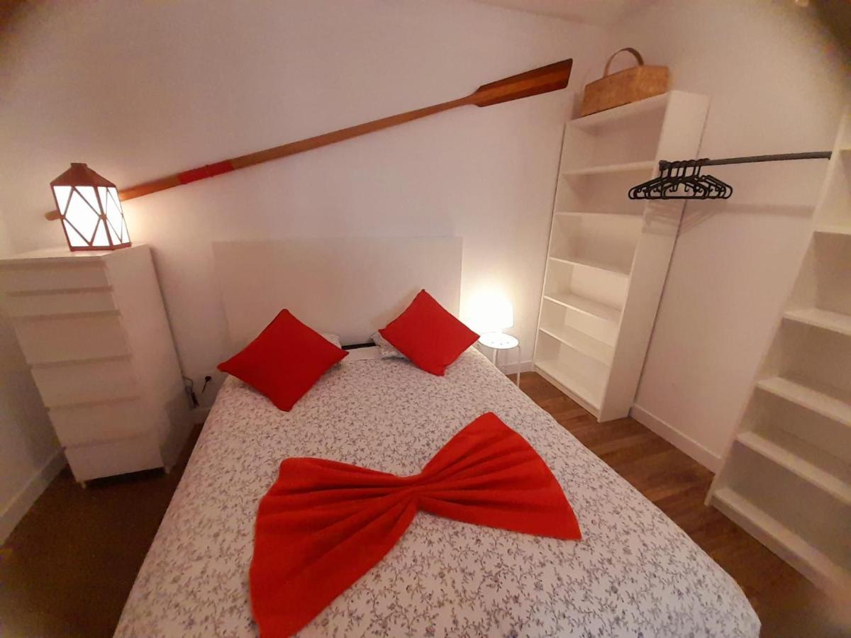 Andra Mari Apartamentu Turistikoak Bermeo Esterno foto