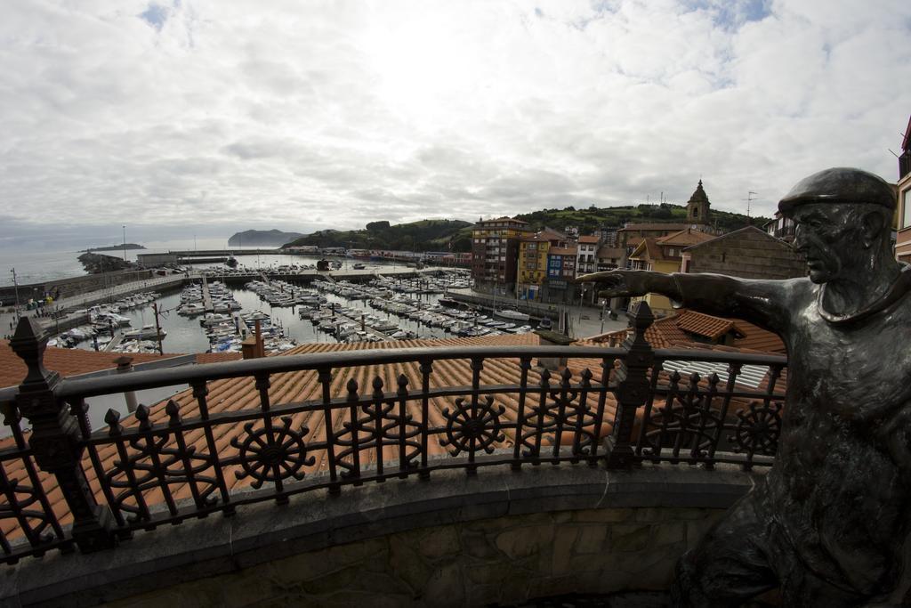 Andra Mari Apartamentu Turistikoak Bermeo Camera foto