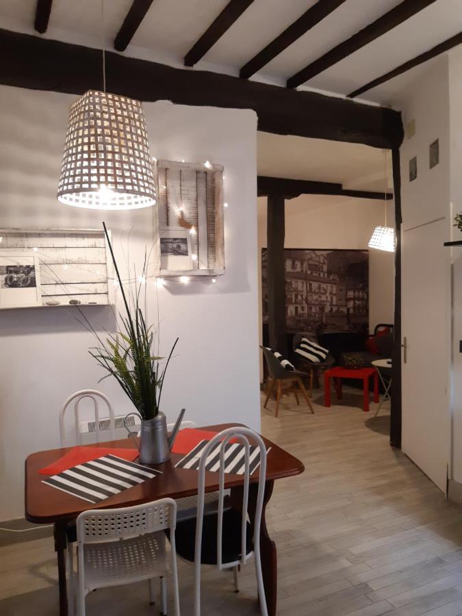 Andra Mari Apartamentu Turistikoak Bermeo Esterno foto
